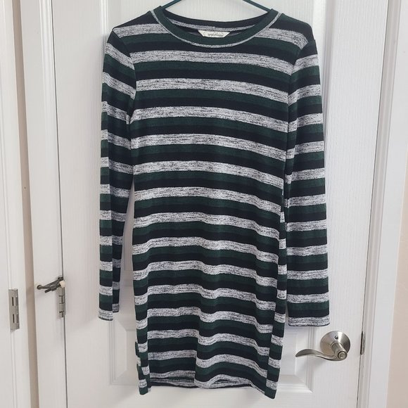 Speechless Sweater dress - Picture 1 of 3